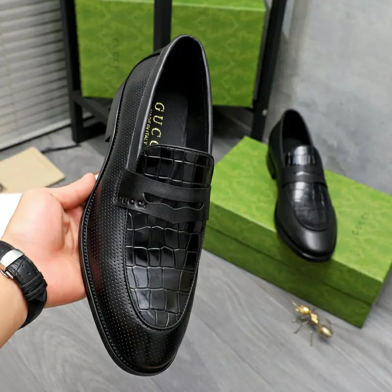 gucci oxfords chaussures pour homme s_1256b124